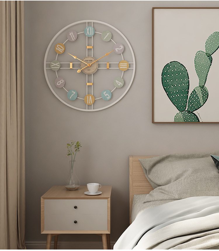 Mute Simple Clock Modern Minimalist Craft Iron Clock Living Room Decorative Creative Wall Clock Mute Simple Clock Modern Minimalist Craft Iron Clock Living Room Decorative Creative Wall Clock