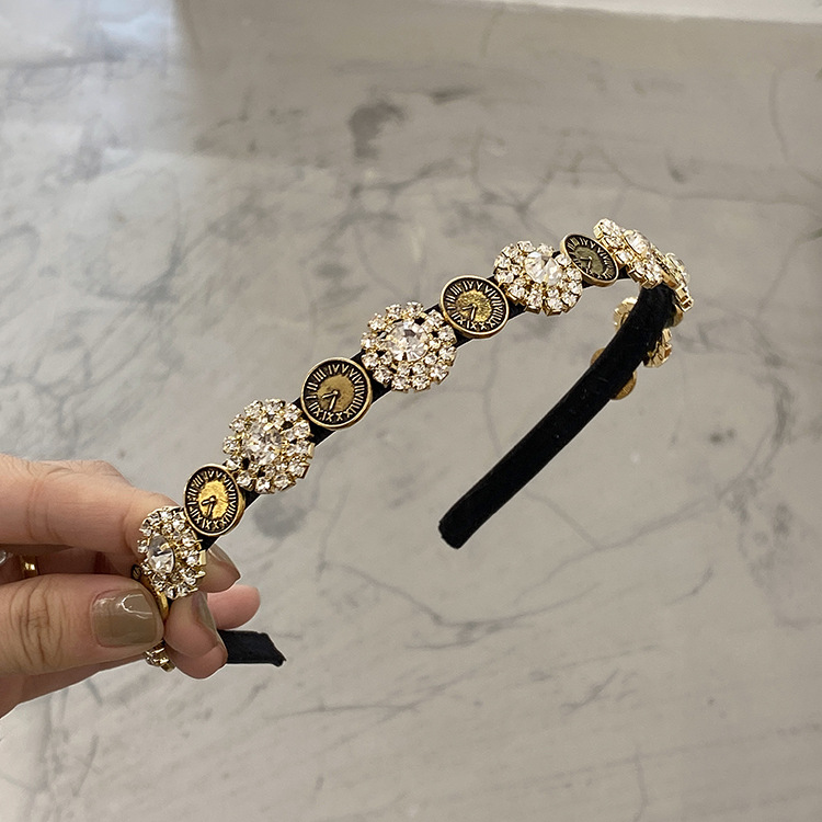 Retro Full Diamond Small Clock Personality Headband Female Light Luxury Minority Design Headband Versatile out Hair Fixer Hairpin Hair Ornaments