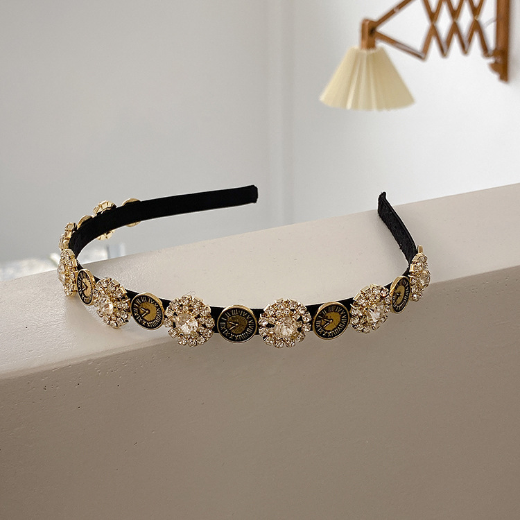 Retro Full Diamond Small Clock Personality Headband Female Light Luxury Minority Design Headband Versatile out Hair Fixer Hairpin Hair Ornaments