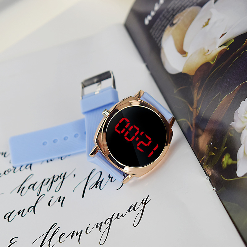Popular Style Watch Female Student Children's Alloy Watch Korean Style Simple and Casual LED Electronic Watch Sports Popular Style Watch Female Student Children's Alloy Watch Korean Style Simple and Casual LED Electronic Watch Sports