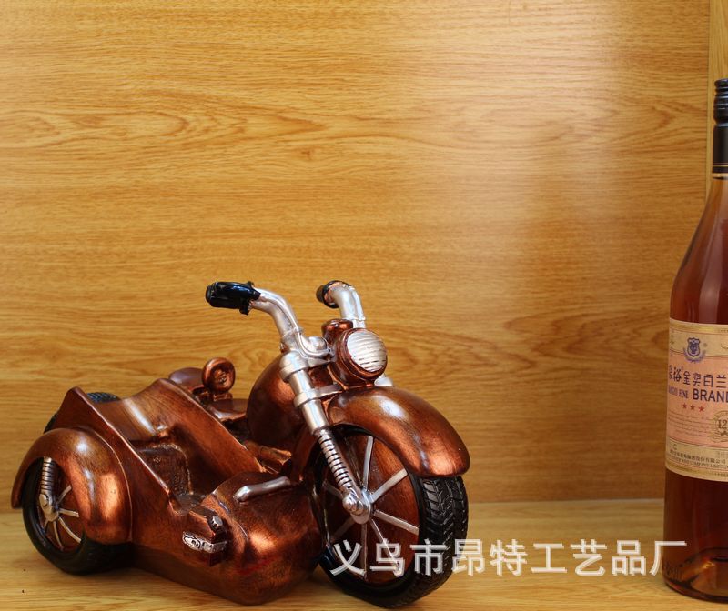 Resin Crafts European Style Wine Cabinet Decoration Clock Wine Rack Fashion Motorcycle Decoration Creative Gift
