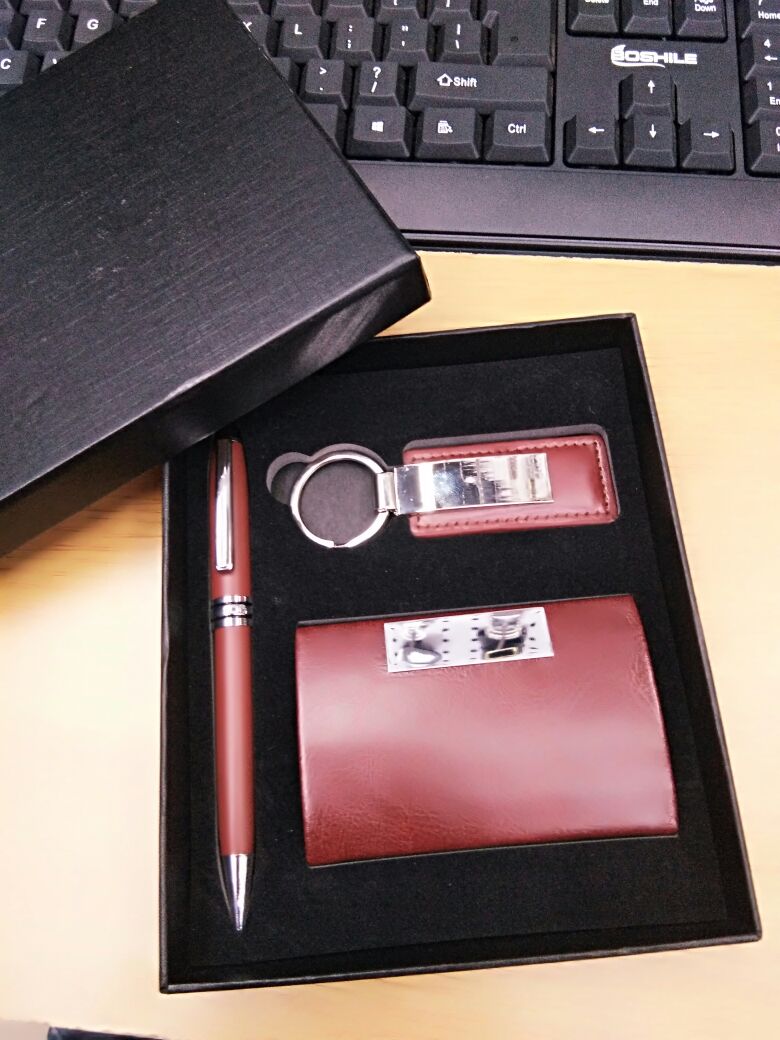 Card case + key chain + pen