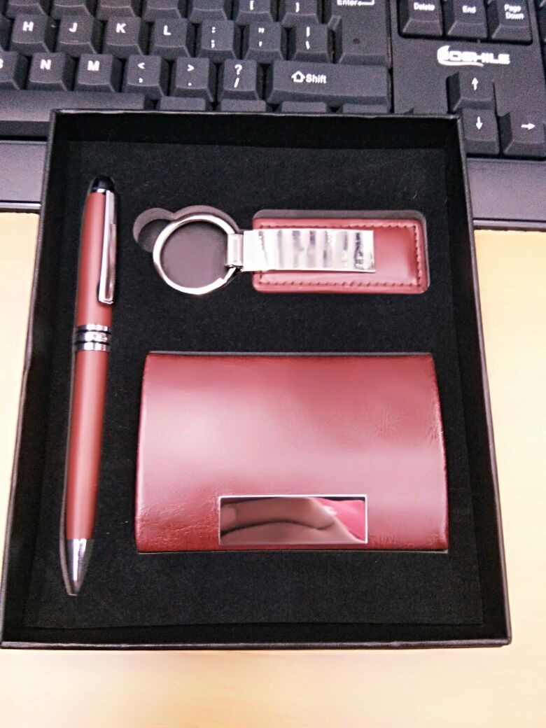 Card case + key chain + pen