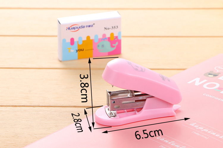 Mini stapler cute student stationery office supplies bookbinding machine send book needle set with stapler Mini stapler cute student stationery office supplies bookbinding machine send book needle set with stapler
