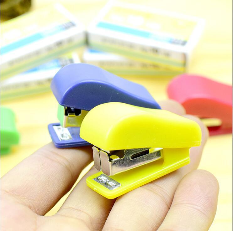 Small Stapler Mini Portable No. 10 Stitching Needle Creative Student Prize Home Office Cartoon Stapler