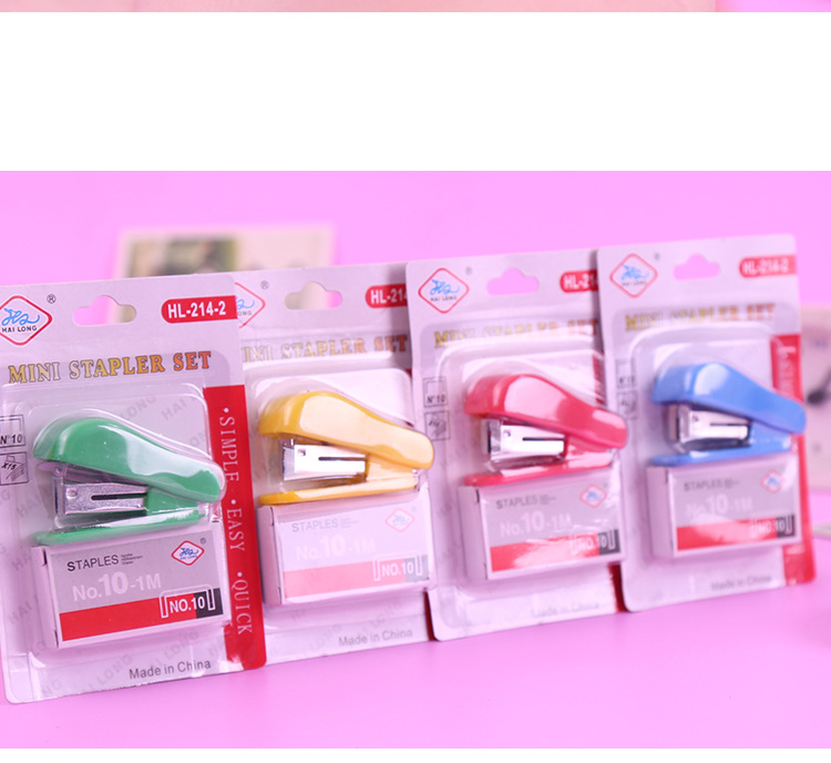 Cartoon Stapler Kit Cute Mini Stapler 10# Staple Office Supplies Student Prize Small Gift Cartoon Stapler Kit Cute Mini Stapler 10# Staple Office Supplies Student Prize Small Gift