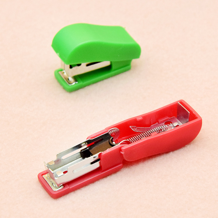 Factory Direct Sales Mini Stapler Small Gift Stapler Creative Style Customized Style Plastic Stapler Factory Direct Sales Mini Stapler Small Gift Stapler Creative Style Customized Style Plastic Stapler