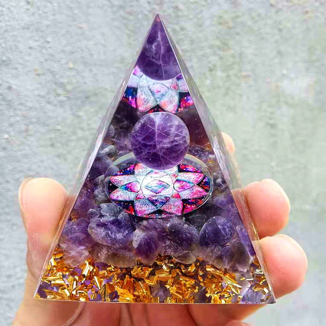Foreign Trade Crystal Ball Pyramid Ornament Gravel Epoxy Resin Crafts Home Office Car Decoration