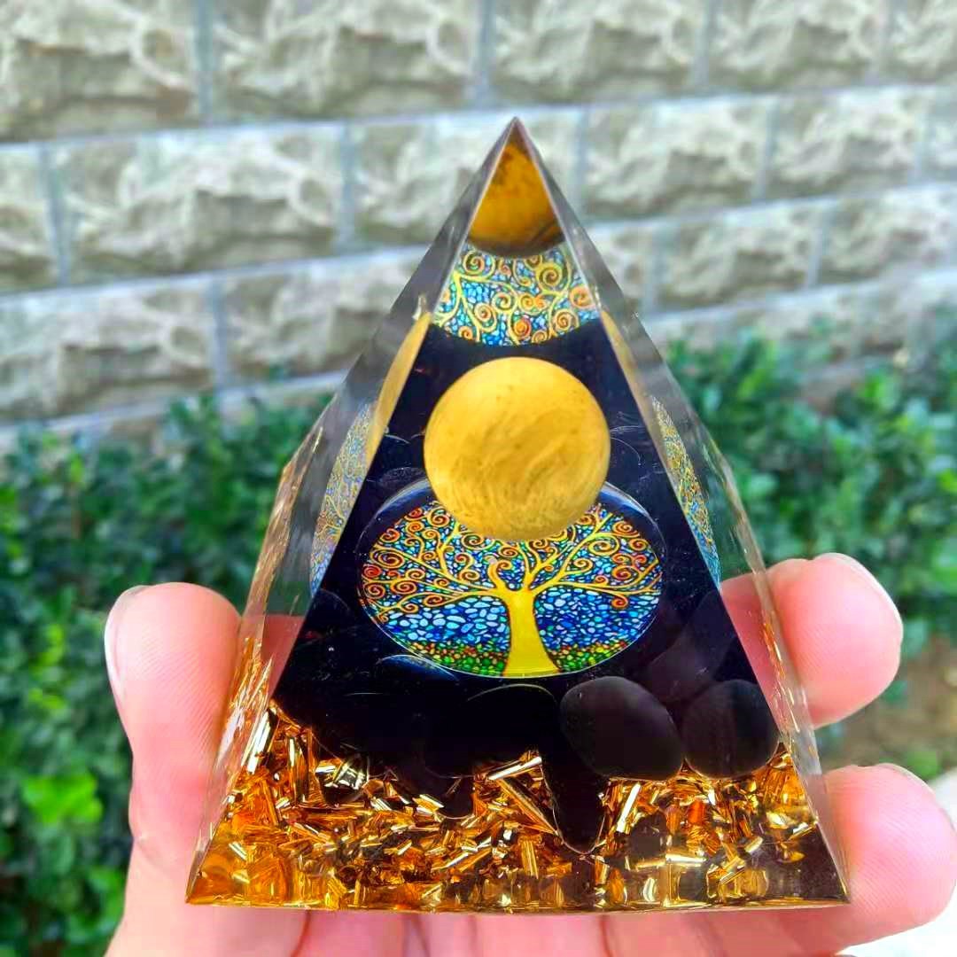 Foreign Trade Crystal Ball Pyramid Ornament Gravel Epoxy Resin Crafts Home Office Car Decoration