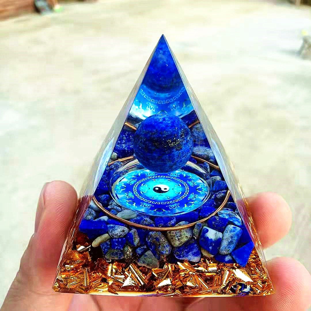Foreign Trade Crystal Ball Pyramid Ornament Gravel Epoxy Resin Crafts Home Office Car Decoration