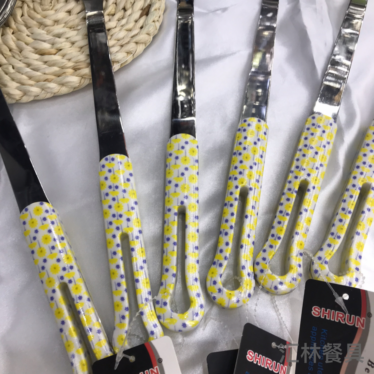Stainless Steel Kitchenware 3cm Kitchen Colorful Elegant Flower Handle Porridge Colander Spatula Flat Shovel Long Tongue Spoon Hotel Exclusive