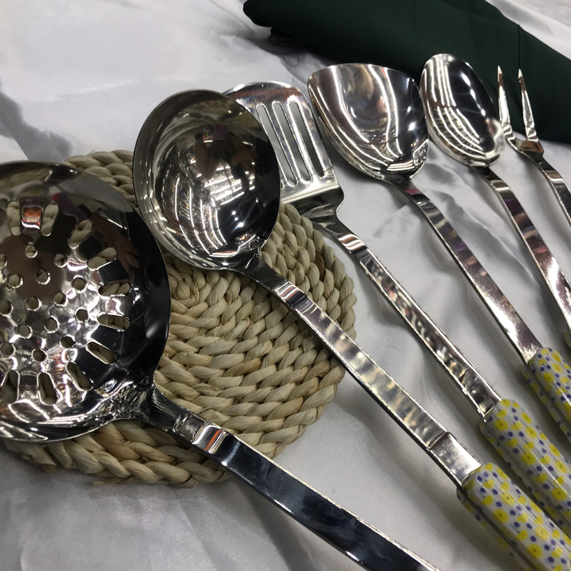 Stainless Steel Kitchenware 3cm Kitchen Colorful Elegant Flower Handle Porridge Colander Spatula Flat Shovel Long Tongue Spoon Hotel Exclusive