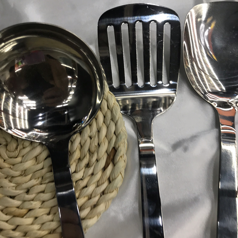 Stainless Steel Kitchenware 3cm Kitchen Colorful Elegant Flower Handle Porridge Colander Spatula Flat Shovel Long Tongue Spoon Hotel Exclusive