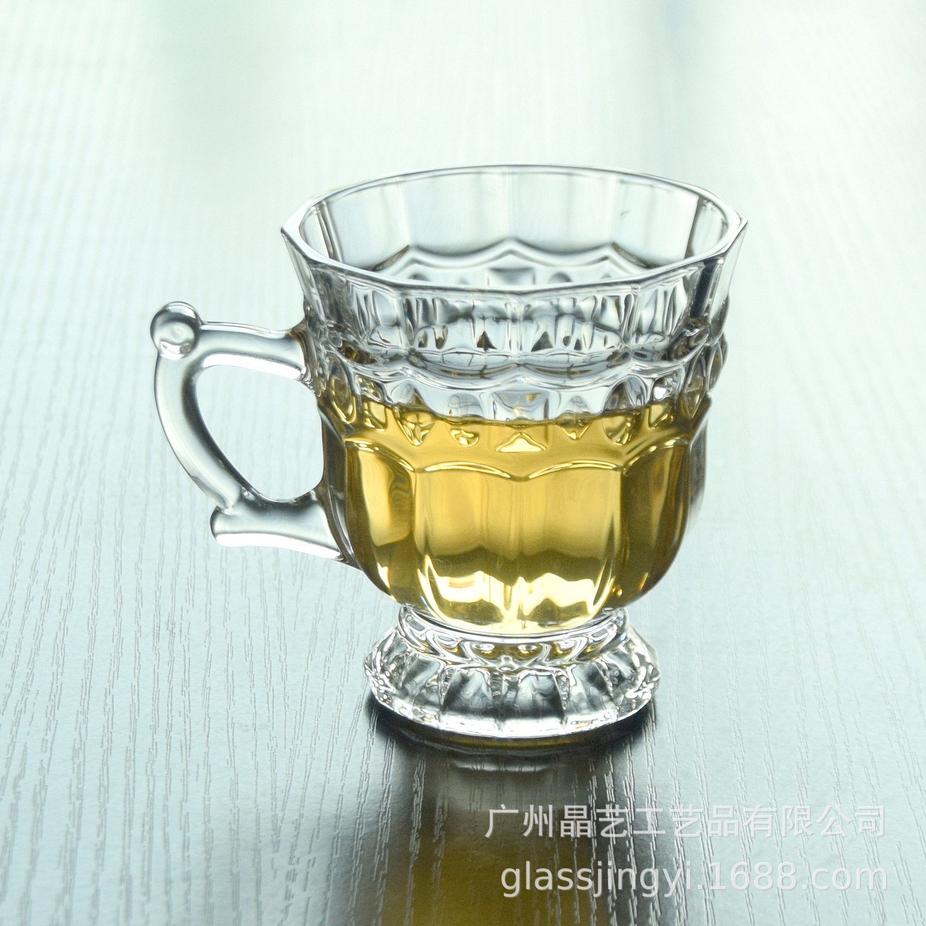 Refined White Glass Cup Exquisite Beer Steins Restaurant Tea Cup with Base Small Handle Cup Coffee Cup LeadFree