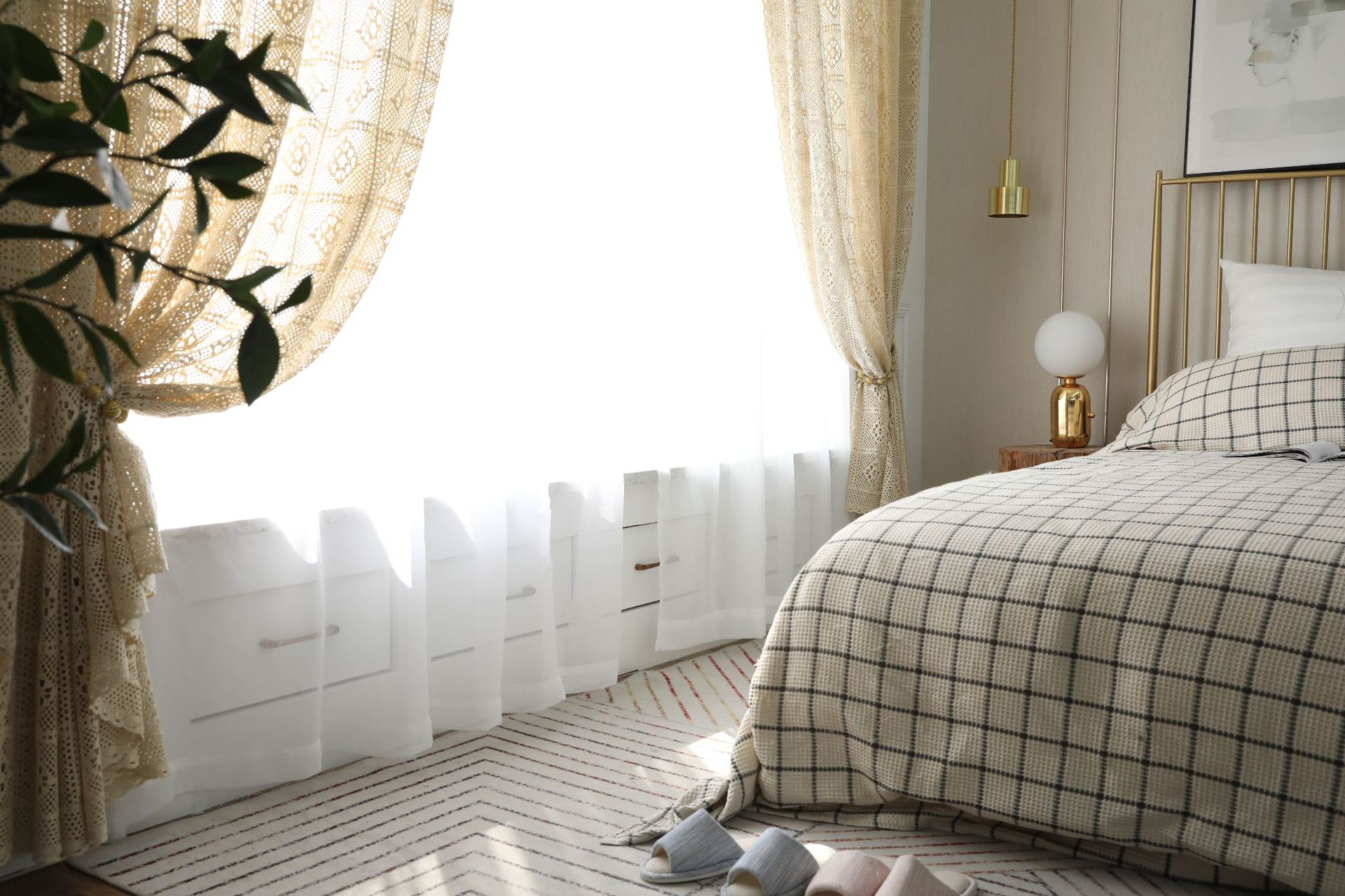 Transparent Retro Hollow Curtain Finished Crochet Crochet North American Country Fabric Floor Window Screen Custom Bay Window Customization Transparent Retro Hollow Curtain Finished Crochet Crochet North American Country Fabric Floor Window Screen Custom Bay Window Customization