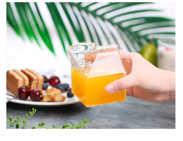 Qijun Supplies Factory Direct Sales Creative Us Milk Carton Glass Cup Milk Cup