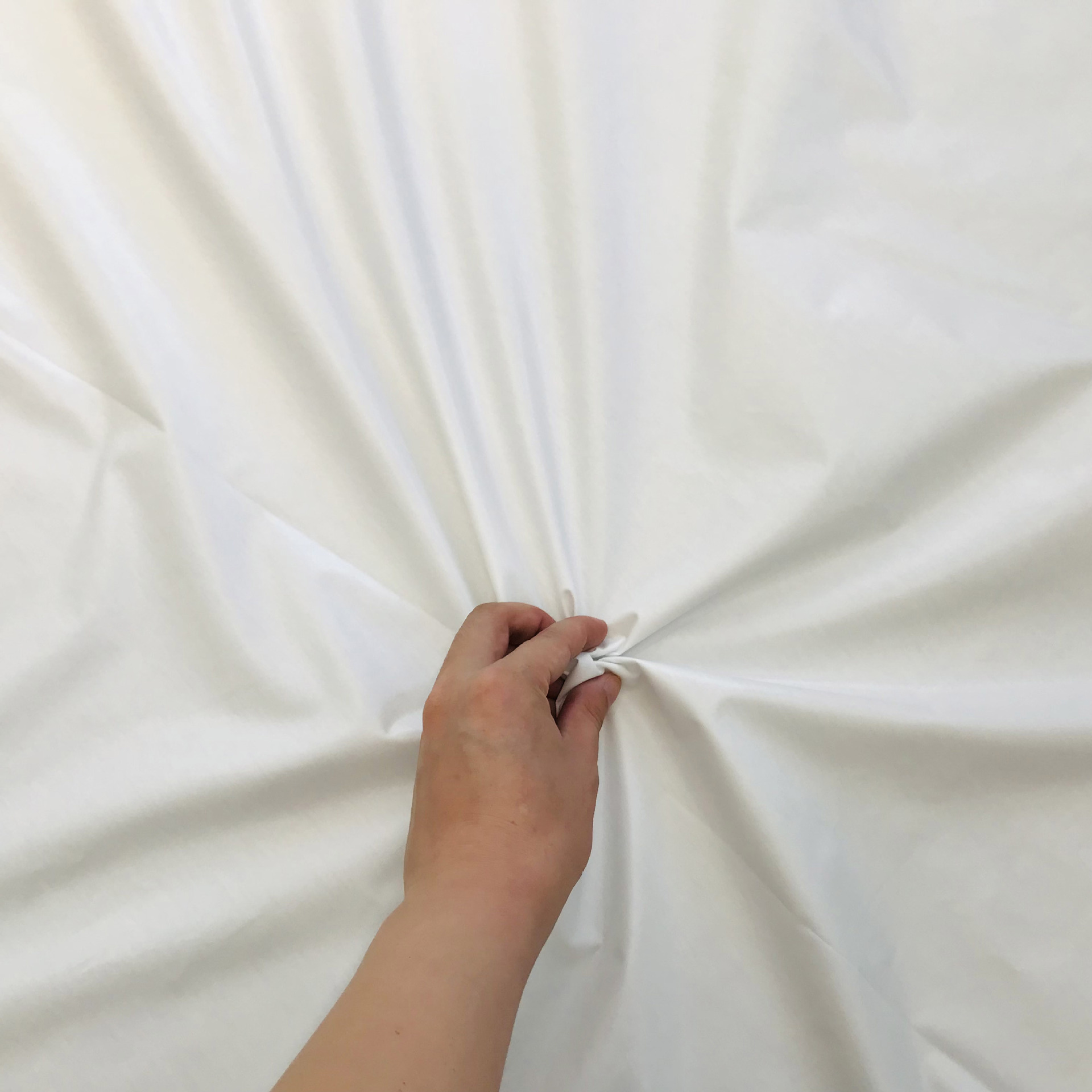 Micro Flaw Export Shower Curtain Fabric Composite Waterproof Tablecloth Disposable Tablecloth Picnic Mat Cloth 5 Pieces White