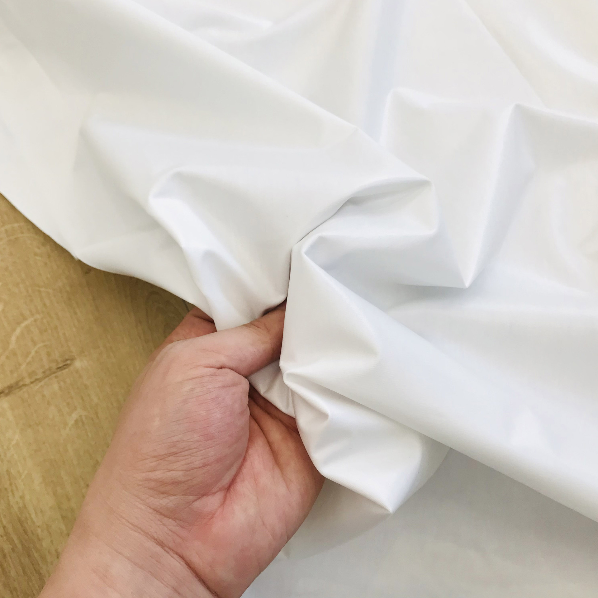 Micro Flaw Export Shower Curtain Fabric Composite Waterproof Tablecloth Disposable Tablecloth Picnic Mat Cloth 5 Pieces White