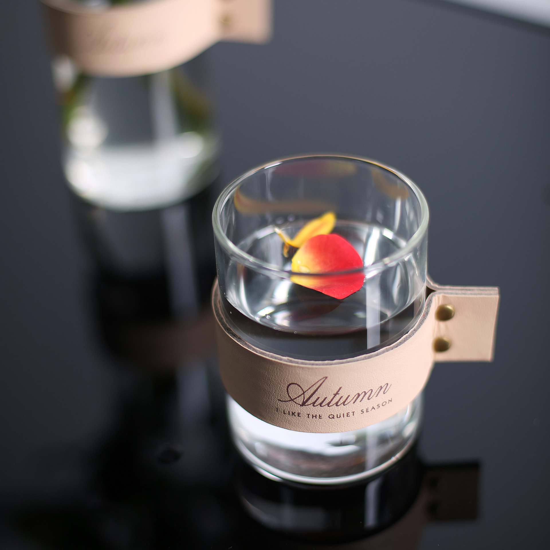 37 Degrees Original Nordic Style Leather Glass Water Cup Creative Scented Tea Glass Cup Fresh Cup