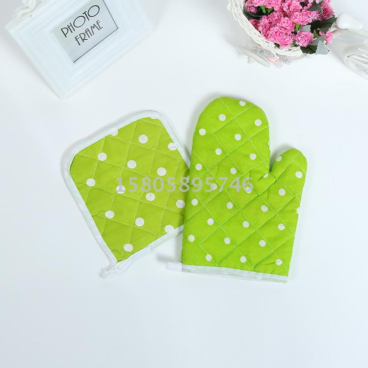 2 sets Manufacturers direct sales: polyester polka dots, heat insulation gloves + heat insulation pad