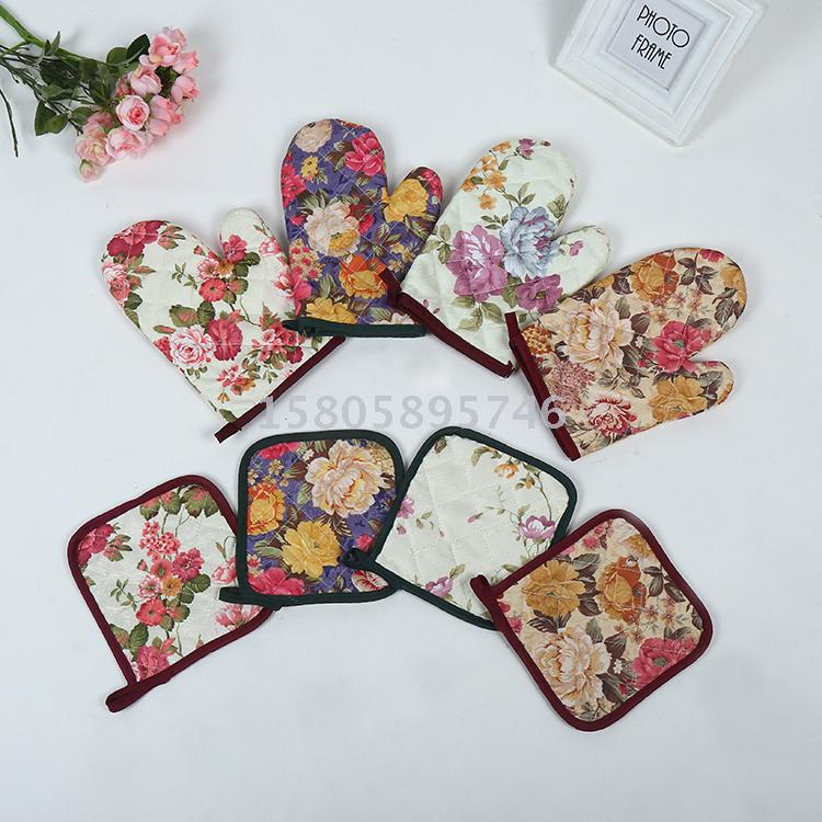 2 sets Manufacturers direct sales: polyester polka dots, heat insulation gloves + heat insulation pad