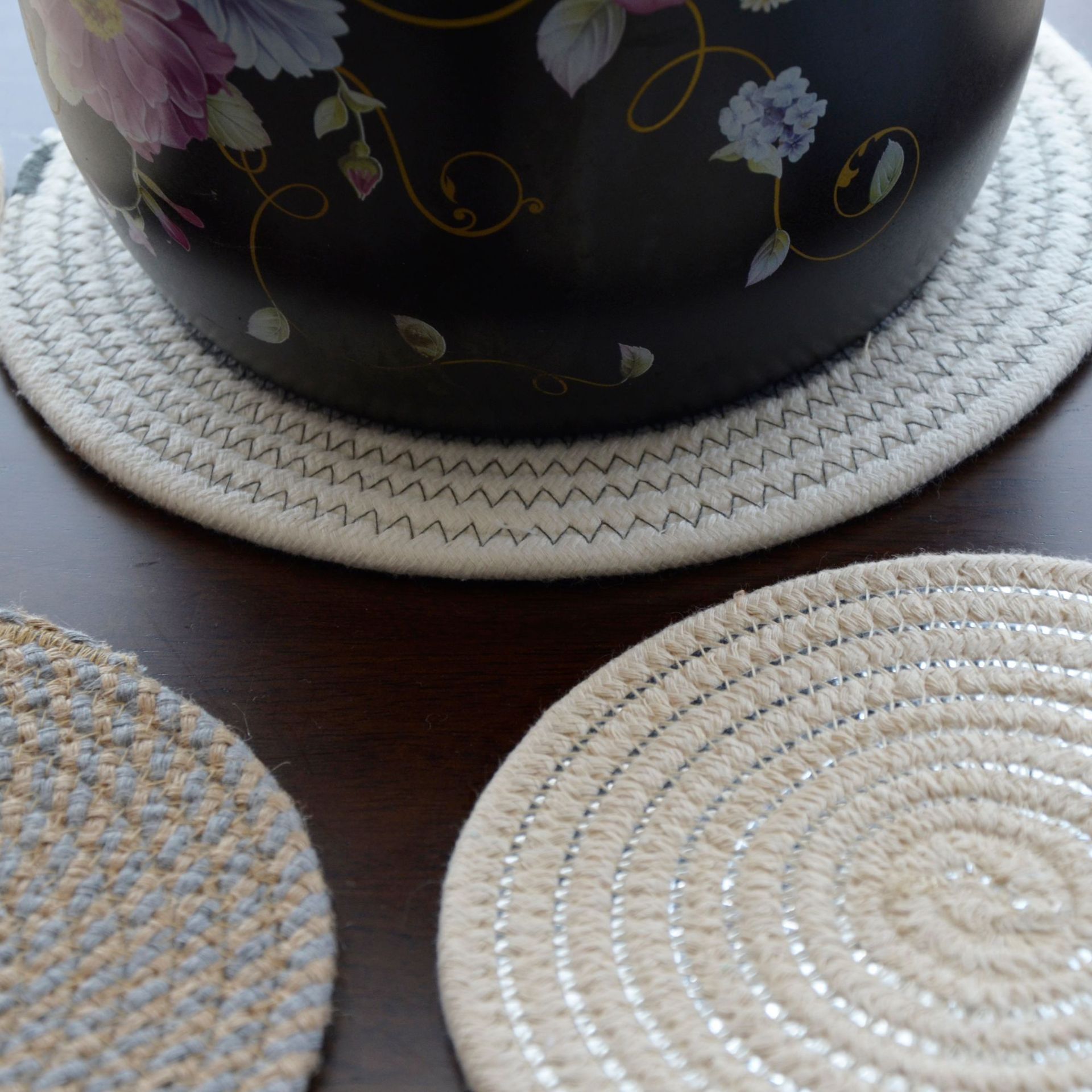 Japanese-Style Cotton Thread Placemat Hand-Woven Cup Mat Bowl Pan Mat Thickening Heat Insulation Pad Nordic Simple Cotton Linen Table Mat