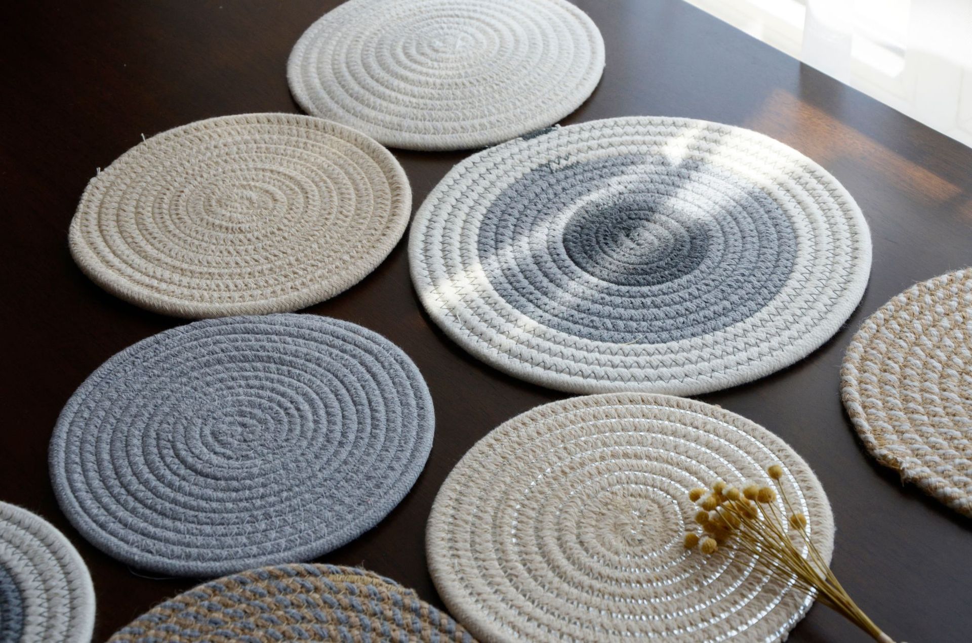 Japanese-Style Cotton Thread Placemat Hand-Woven Coaster Bowl Plate Potholder Thickening Heat Insulation Pad Nordic Simple Cotton and Linen Table Mat Japanese-Style Cotton Thread Placemat Hand-Woven Coaster Bowl Plate Potholder Thickening Heat Insulation Pad Nordic Simple Cotton and Linen Table Mat