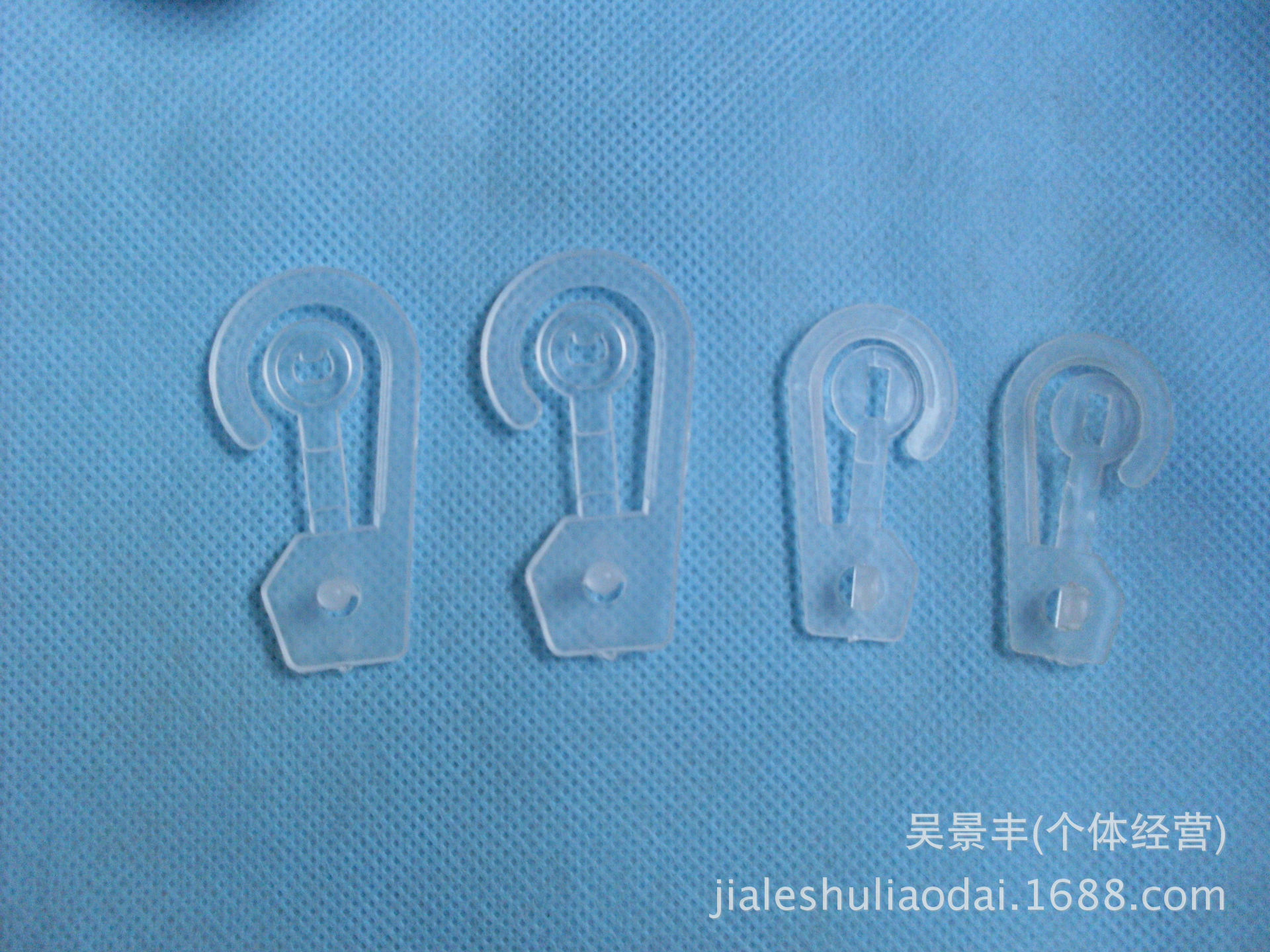 Factory Direct plastic big buckle question hook gloves plastic hook transparent display hosiery hook