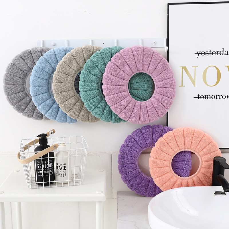 Nordic Style Thickened Fleece Toilet Seat Cushion Knitted O-Ring Toilet Seat Cover Household Toilet Cushion Four Seasons Toilet Mat Nordic Style Thickened Fleece Toilet Seat Cushion Knitted O-Ring Toilet Seat Cover Household Toilet Cushion Four Seasons Toilet Mat
