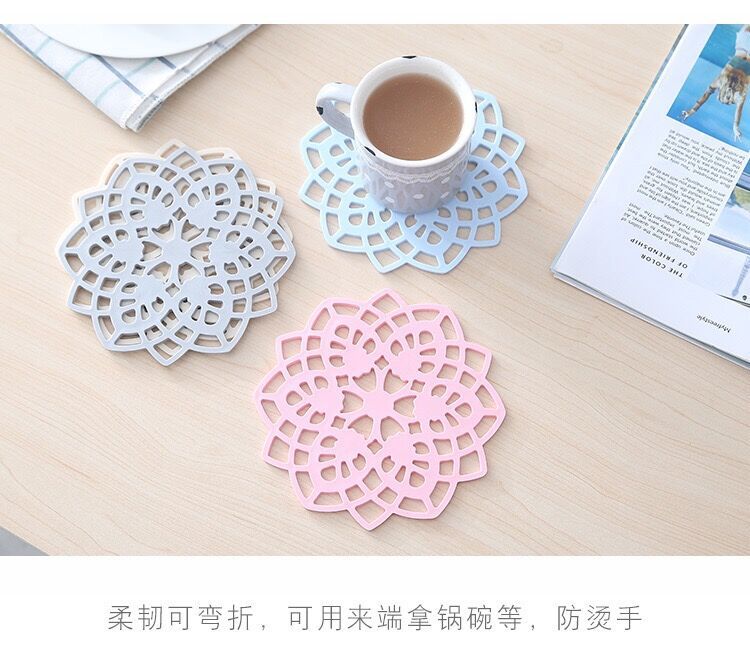 Fabricdirect Nordic style heat insulation hollow out flower Shaped anti-ironing Cup Mat Table non-slip Pad wholesale Spot