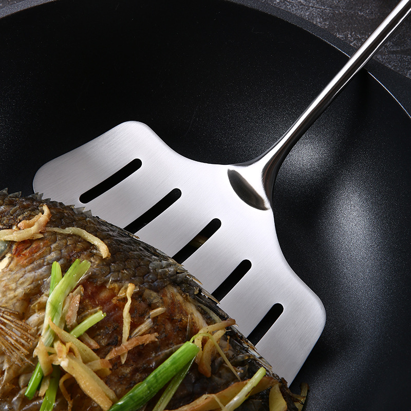 304 Stainless Steel Fish Frying Artifact Fried Fish Spatula Flip Fish Shovel Fried Egg Pancake Maker Shovel Slotted Turner Household Kitchenware Creative