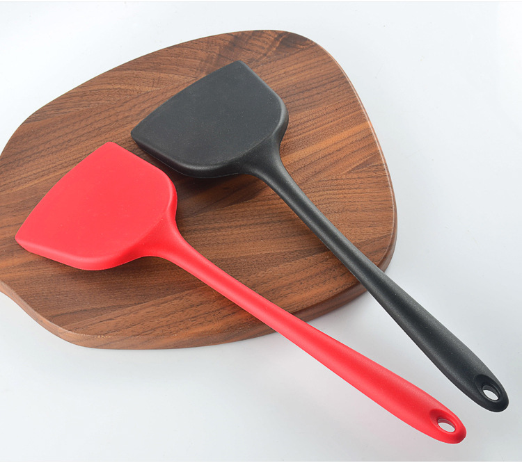 Kitchen utensils silicone spatula household non - stick pan turner integral heat resistant silicone cooking shovel