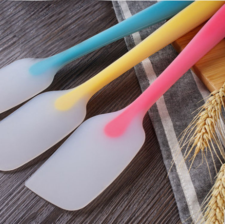 Hot selling multi-color one-piece transparent silicone spatula cake spatula cream spatula high temperature resistant