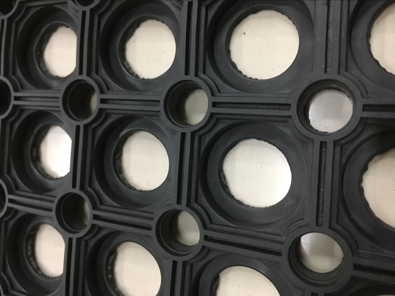 Large size black kitchen non-slip mat PVC foot mat injection molded floor mat non-slip anti-fall mat outdoor mat