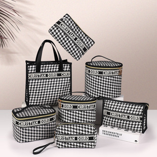 New Cross-Border Pu Travel Portable Large Capacity Storage Bag Striped Wash Bag Ladies Zebra Pattern Cosmetic Bag