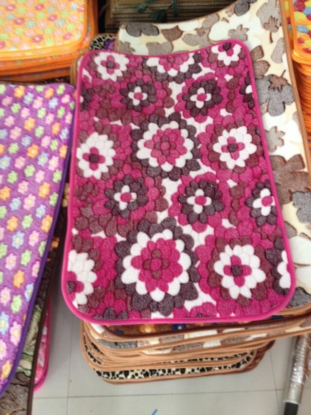 50*80cm coral plush floor mat flannel floor mat door mat water absorption non-slip mat bedside mat
