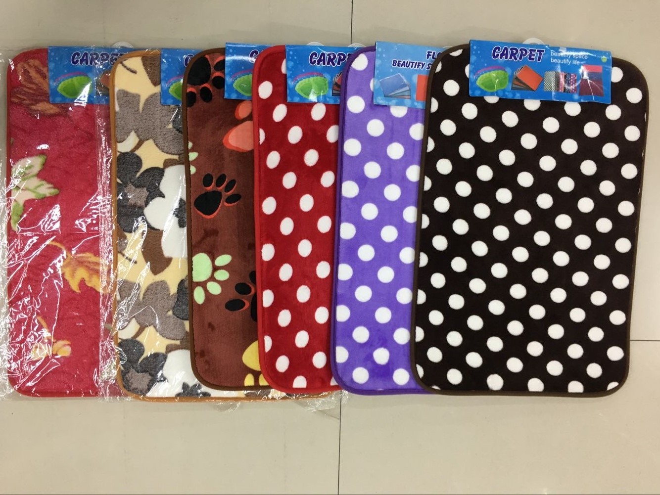 50*80cm coral plush floor mat flannel floor mat door mat water absorption non-slip mat bedside mat