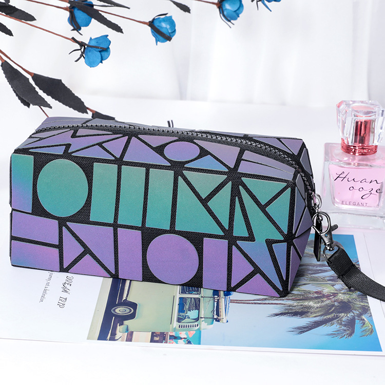 Korean-Style Portable Diamond Plaid Luminous Cosmetic Bag Travel Storage Bag Square Geometric Colorful Cosmetic Case Banquet Cosmetic Bag Korean-Style Portable Diamond Plaid Luminous Cosmetic Bag Travel Storage Bag Square Geometric Colorful Cosmetic Case Banquet Cosmetic Bag