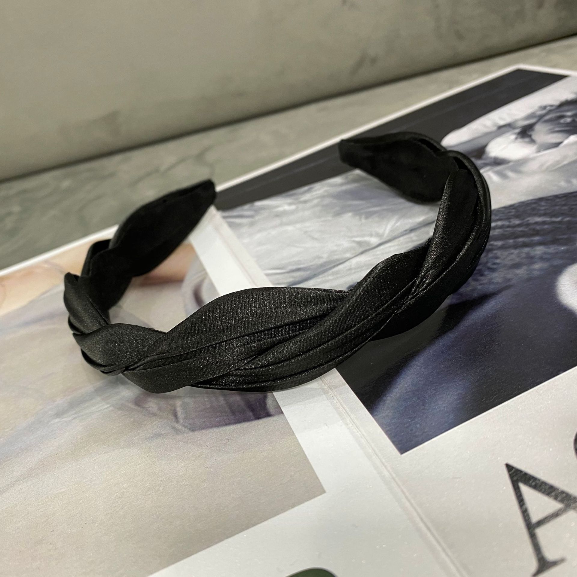Korean Dongdaemun Ins Same Style Korean Style Retro Easy Matching Pleated Silk Wave Headband Non-Slip Hair-Hoop Headband Women