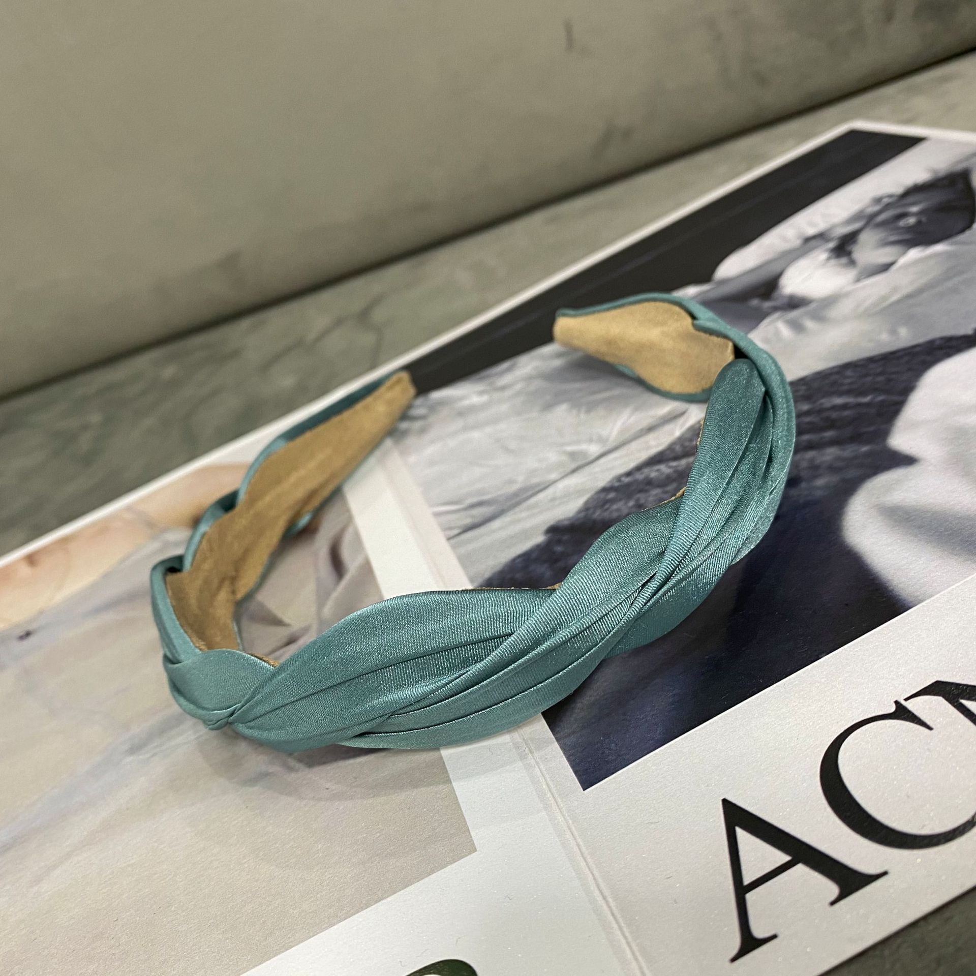 Korean Dongdaemun Ins Same Style Korean Style Retro Easy Matching Pleated Silk Wave Headband Non-Slip Hair-Hoop Headband Women