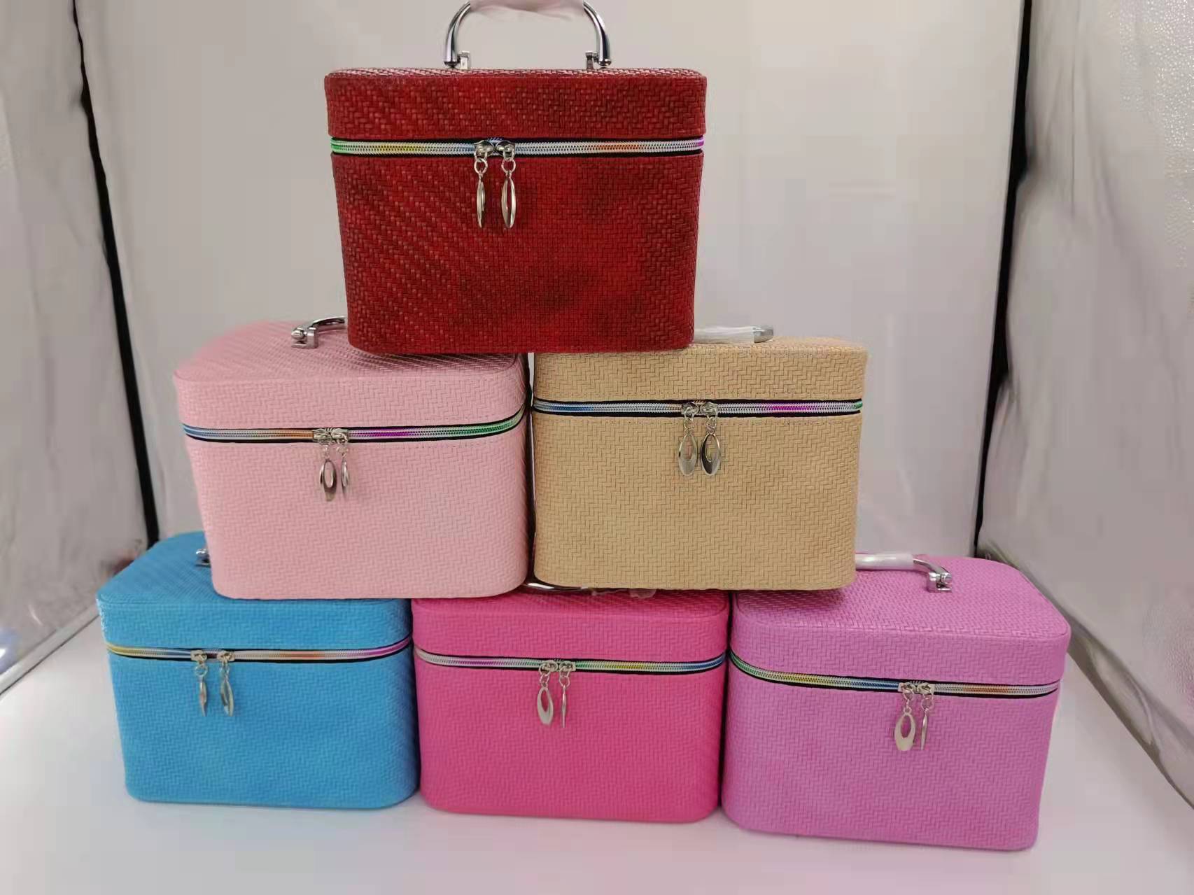 New Products in Stock Cosmetic Case Three-Piece Pu Cosmetic Bag Portable Large Capacity Storage Bag Cosmetic Cosmetic New Products in Stock Cosmetic Case Three-Piece Pu Cosmetic Bag Portable Large Capacity Storage Bag Cosmetic Cosmetic