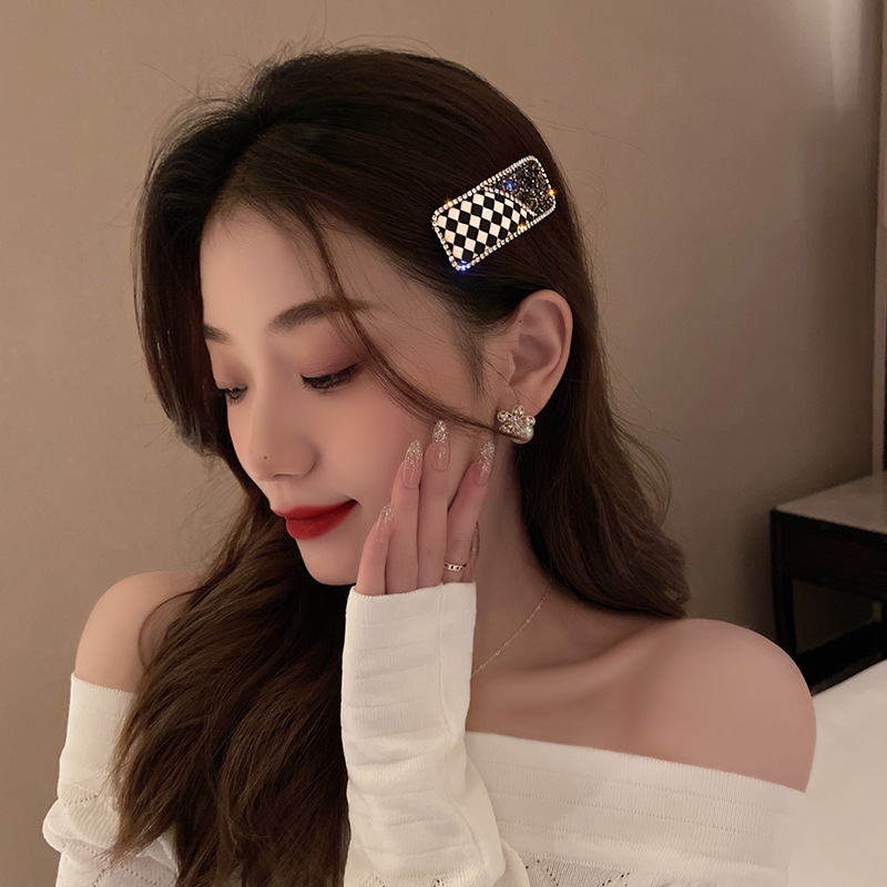 Chessboard Grid Rhinestone Contrast Color Side Clip Wave Diamond in the Debris Houndstooth Temperament Back Head Broken Hair Barrettes