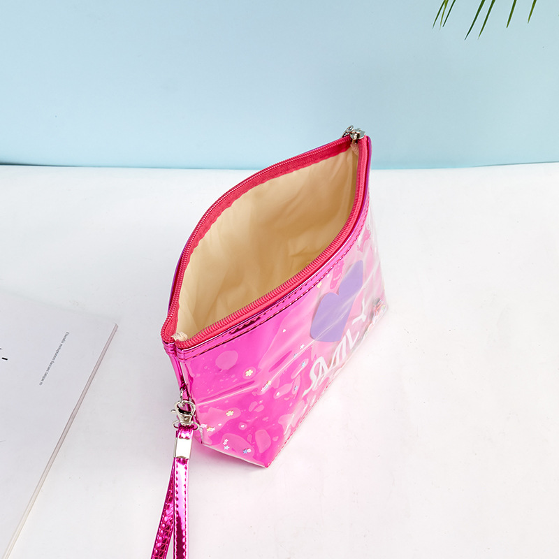 Factory Direct Supply Women&#039;s Love Cosmetic Bag Convenient Travel Wash Buggy Bag PVC Laser Storage Bag Customization