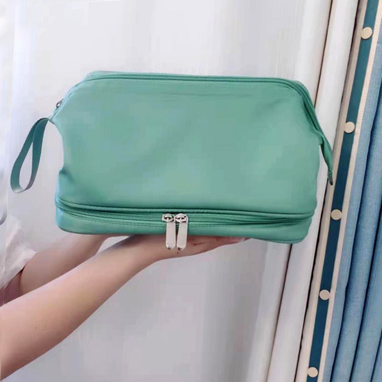 Oversized Cosmetics Storage Bag for Women Portable 2021 New Super Popular Large Capacity Personal Hygiene Bag Travel Simple Cosmetic Bag