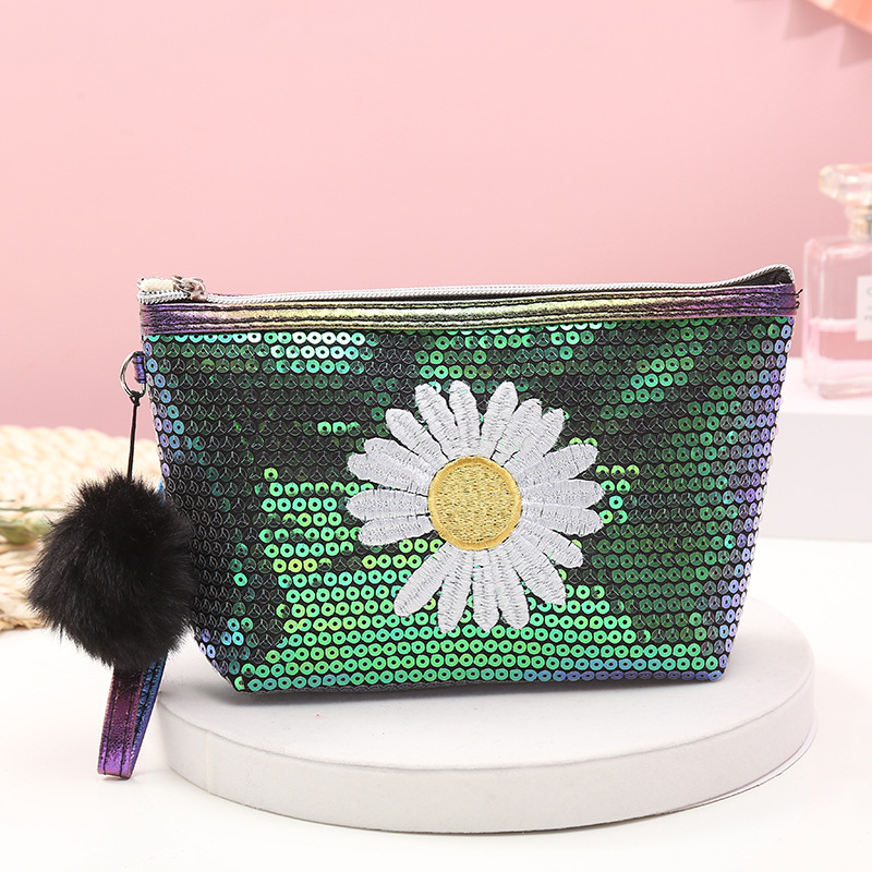 2021 New Sequined Chrysanthemum Flat Bag Portable More than Cosmetic Bag Styles Travel Goods Storage Bag Laser 2021 New Sequined Chrysanthemum Flat Bag Portable More than Cosmetic Bag Styles Travel Goods Storage Bag Laser