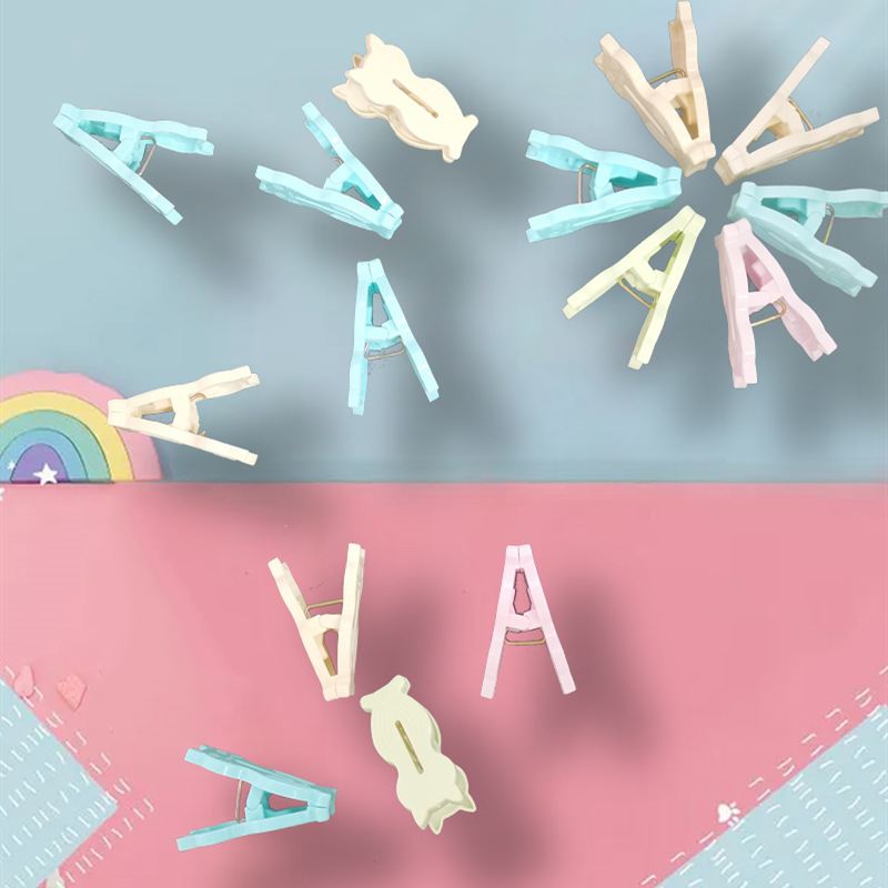 plastic clip Cute Cartoon Seamless Drying Clothespin 8 PCs Household Plastic Snacks Multi-Functional Little Clip