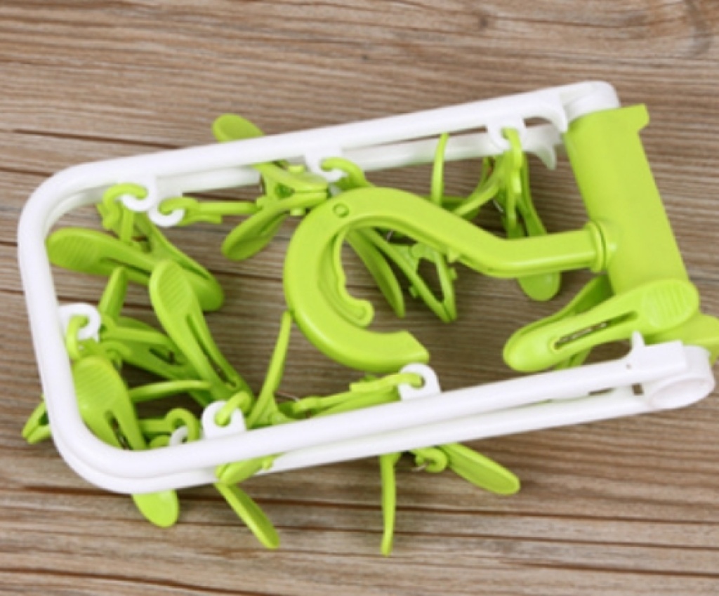 12 Plastic Clip Folding Clothes Hangers Underwear and Socks 12 Clip Clothes Clip Windproof Clip