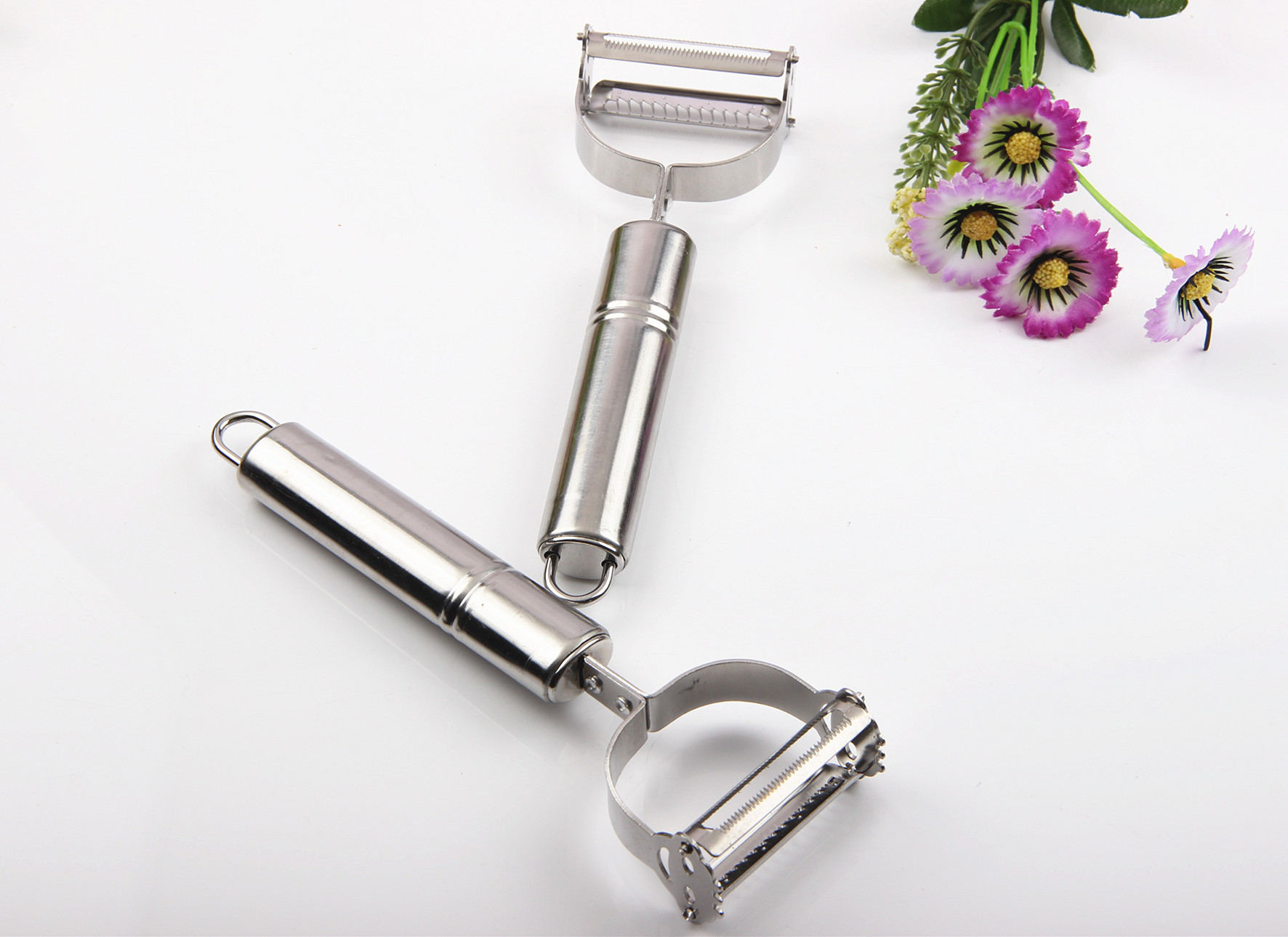 Running Rivers and Lakes Paring Knife Stainless Steel Kitchen Gadgets Multi-Purpose Vegetable and Fruit Peeling Planer Peeler Running Rivers and Lakes Paring Knife Stainless Steel Kitchen Gadgets Multi-Purpose Vegetable and Fruit Peeling Planer Peeler