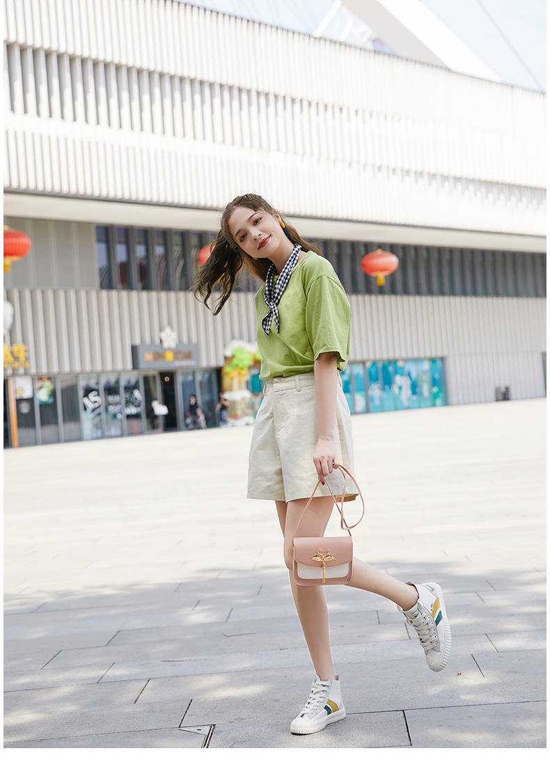 Gift Bag Wholesale Women's Bag Korean Style Cool Contrast Color Swan Small Square Bag 2021 Summer and Autumn New Collection One Shoulder Phone Bag