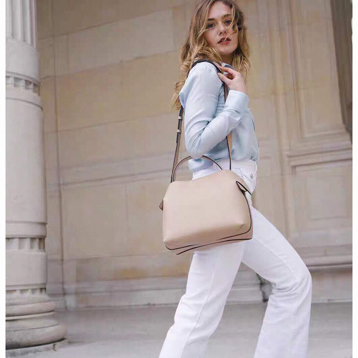2022 Export to France Foreign Trade Niche Swan Baotou Layer Litchi Pattern Cowhide Tote Half-Handmade Commuter Women&#039;s Bag